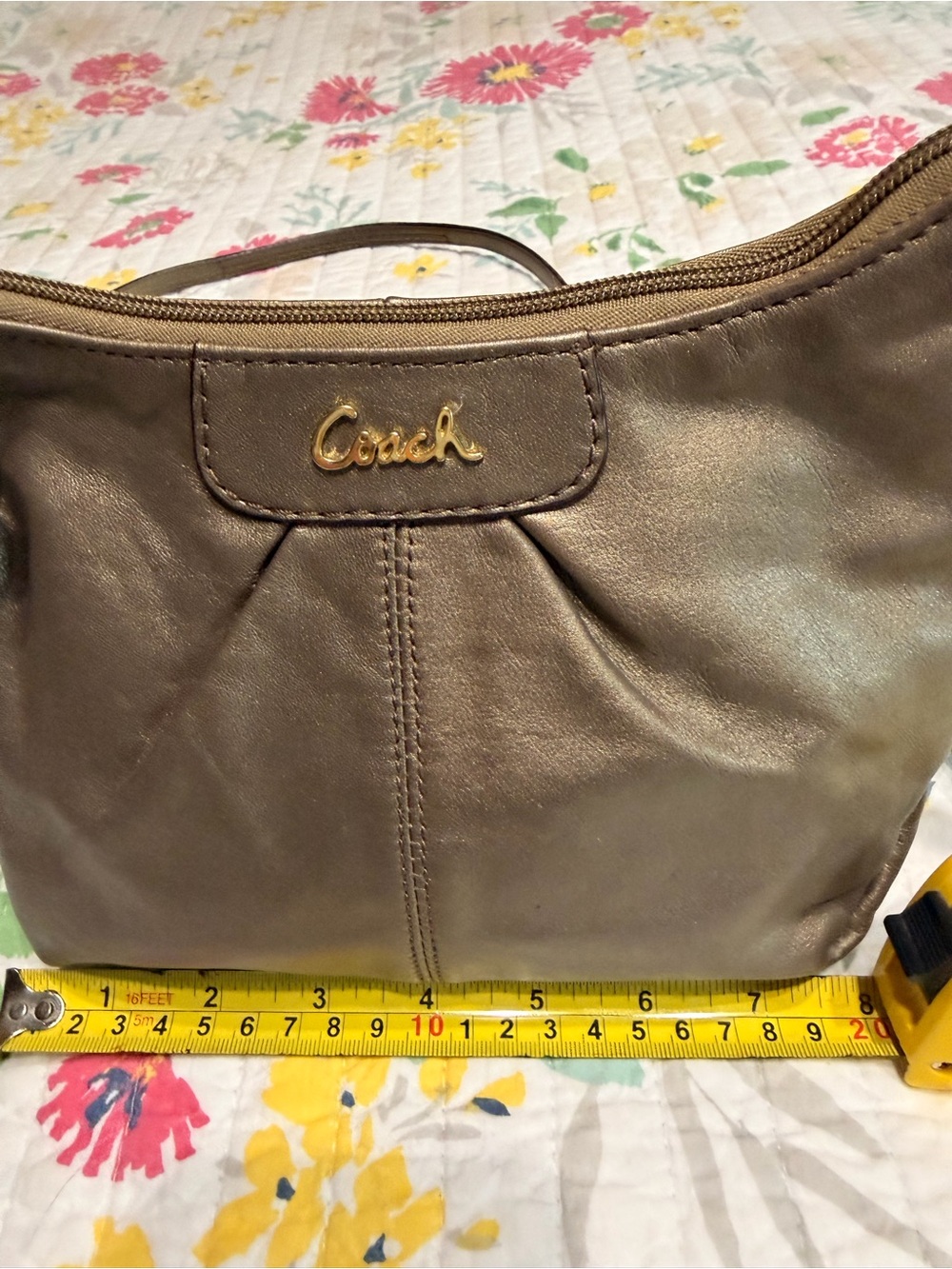 Coach Bronze Leather Shoulder Bag with Gold Logo - Picture 2 of 9